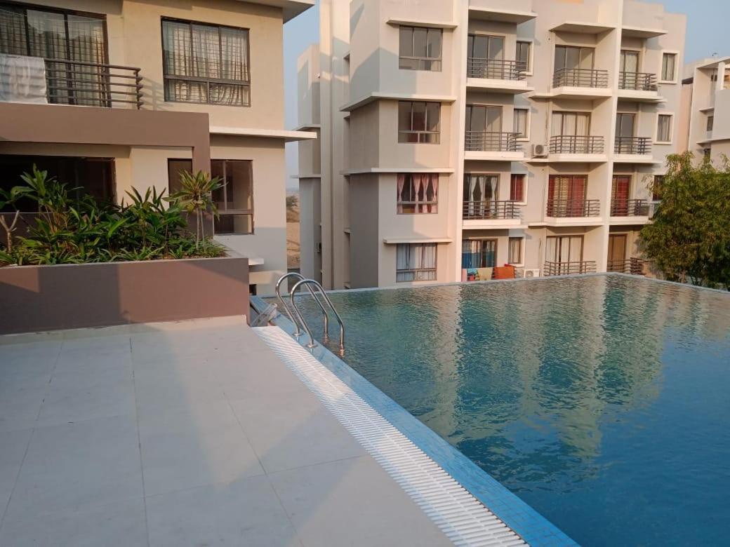The Pearl Club Resort Shānti Niketan Exteriör bild