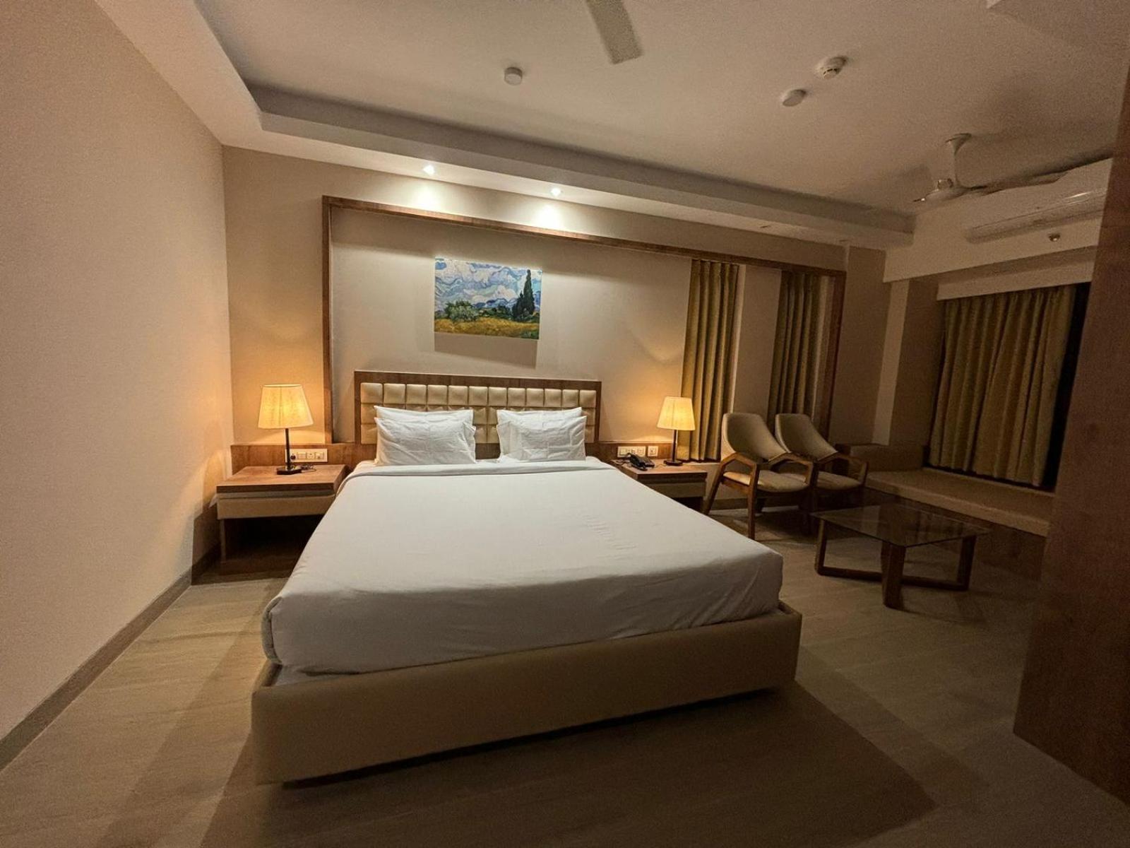 The Pearl Club Resort Shānti Niketan Exteriör bild