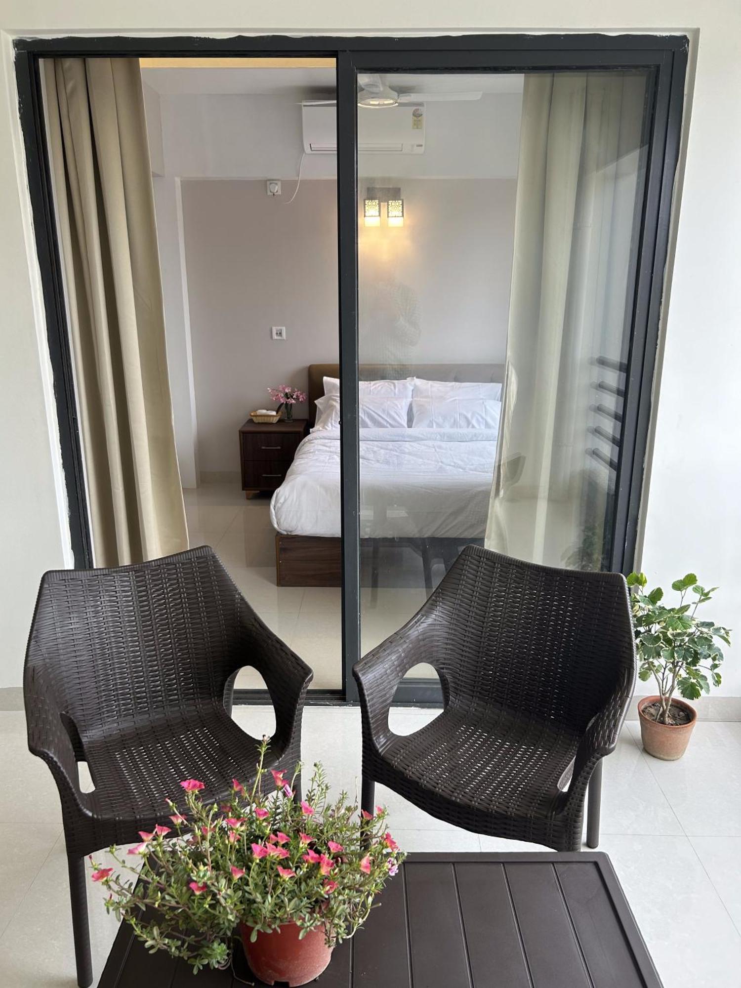 The Pearl Club Resort Shānti Niketan Exteriör bild
